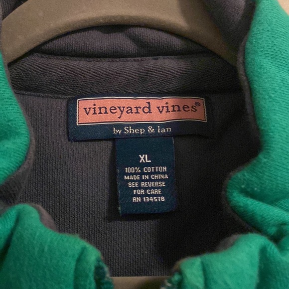 Vineyard Vines Shep Shirt Men’s Size XL - Green and Purple - Picture 2 of 3